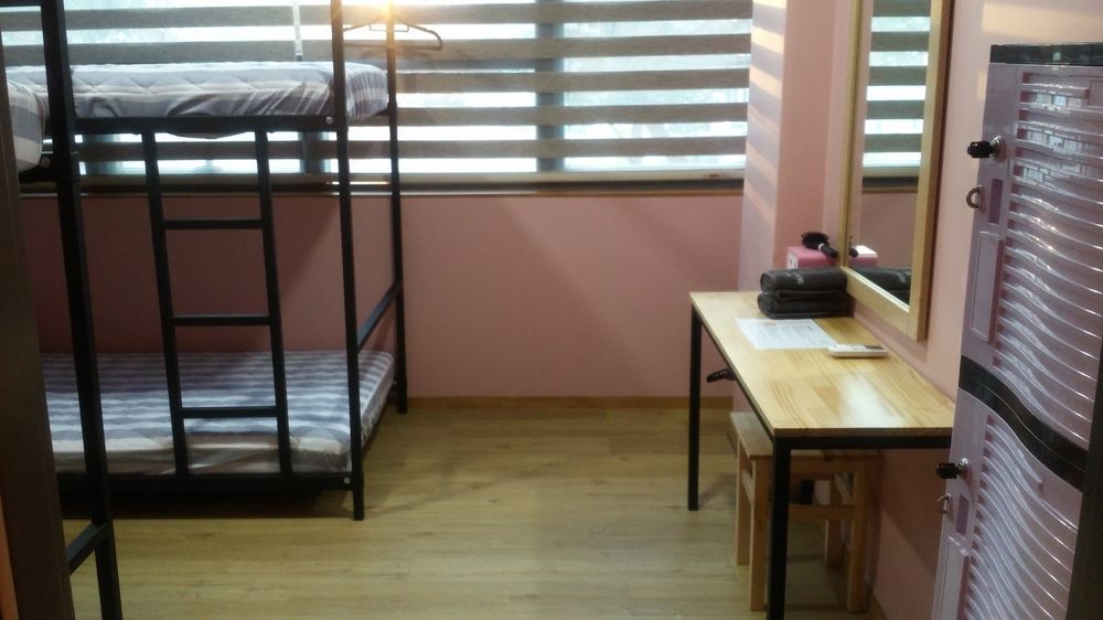 1004 Hostel Guesthouse Yeosu Esterno foto